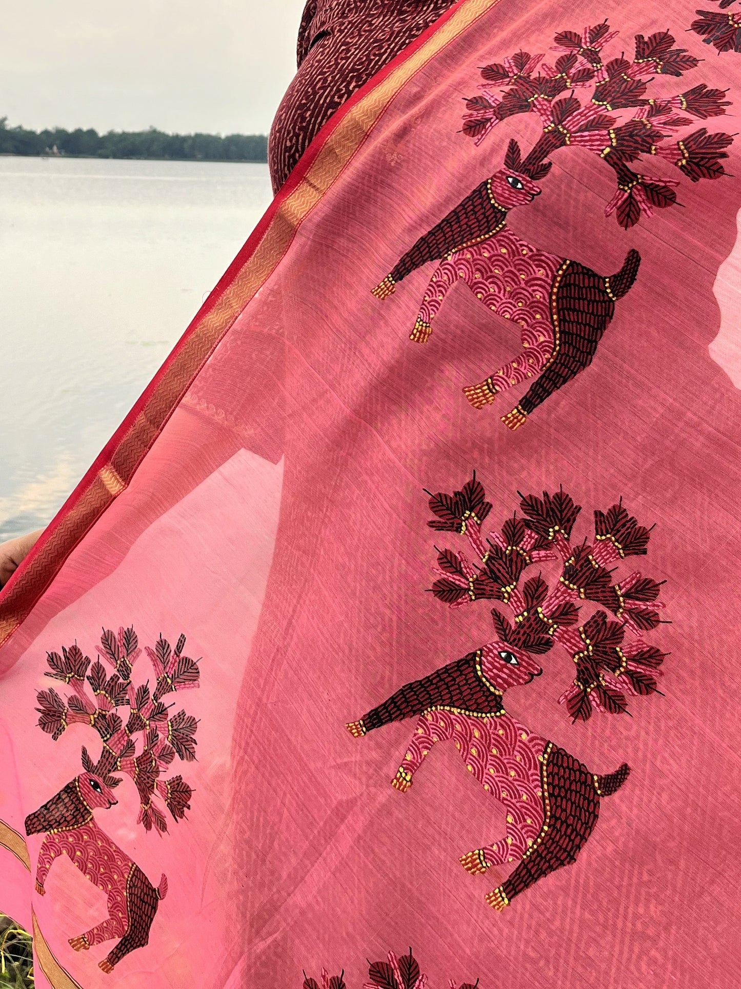 Original Gond Handpainted Handloom Maheshwari Silk Stole With Tassels